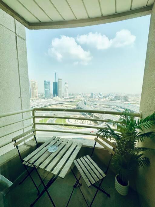 Apartment Cozy 1br In Marina Near And Metro Station